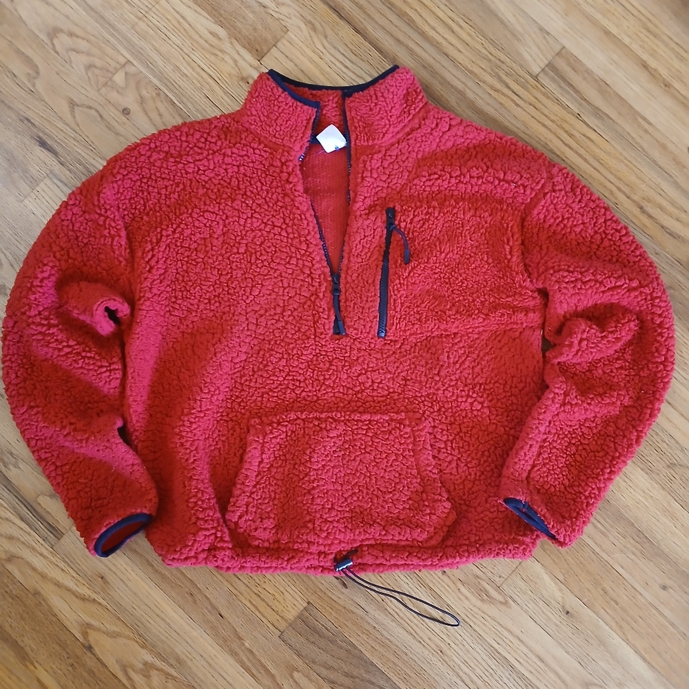 Red Fleece Pull Over